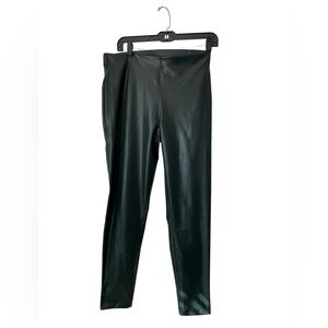 Vince Camuto Women's Faux Leather Leggings Dark Green Size S Baddie
